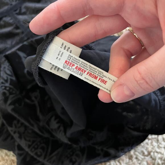 Free People Dress Women’s Size Large Black Velour Burn Out Babe Mini Sheath - Picture 7 of 7